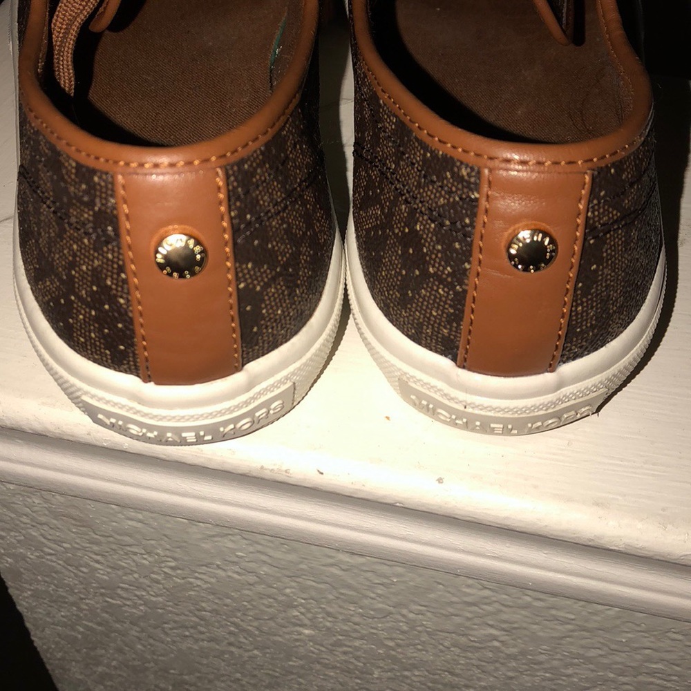 MK shoes - Picture 4 of 6